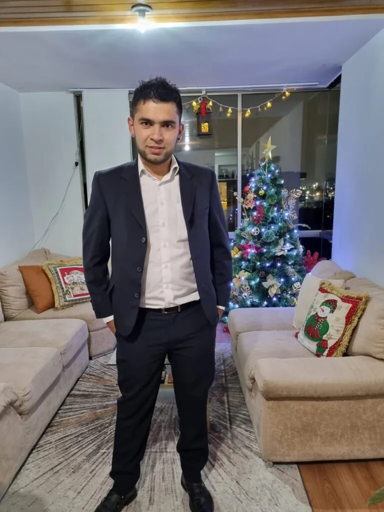 Cristian Arenas - Ingeniero de Proyectos